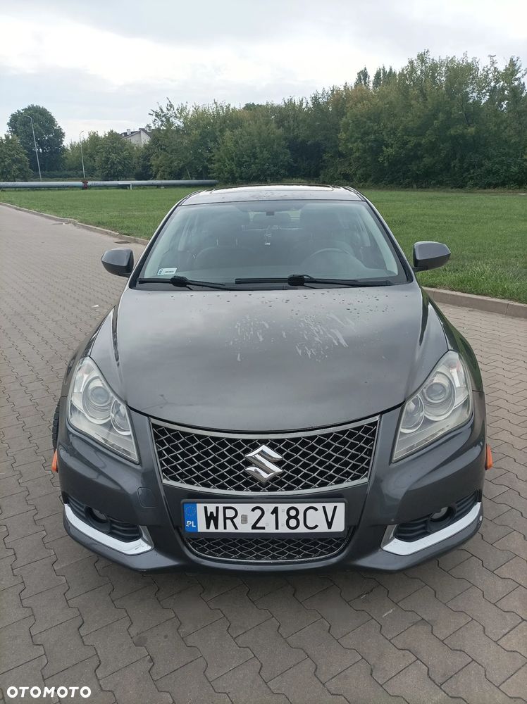 Suzuki Kizashi - 1