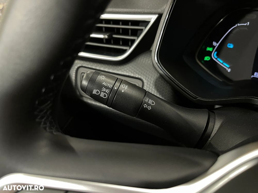 Renault Clio E-TECH 140 BUSINESS EDITION - 21