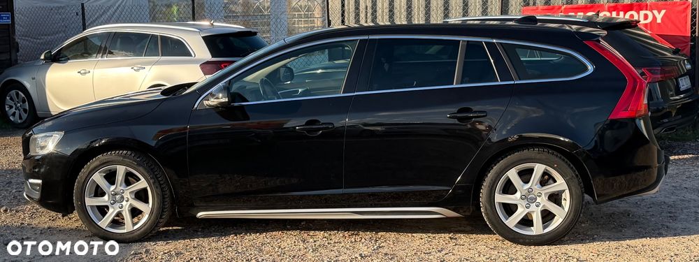 Volvo V60 D4 Drive-E Momentum - 32