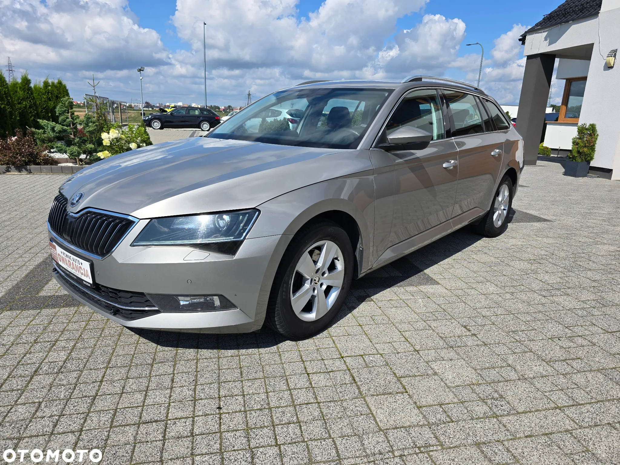 Skoda Superb 2.0 TDI Ambition - 6
