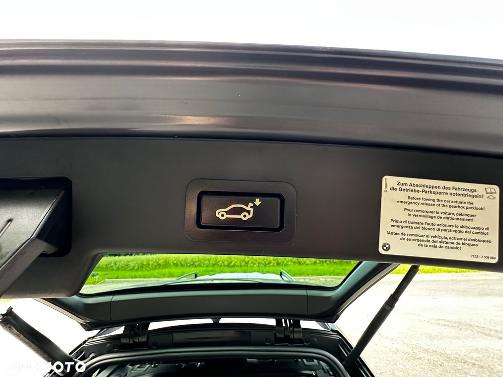 BMW Seria 5 525d Touring Edition Exclusive - 28