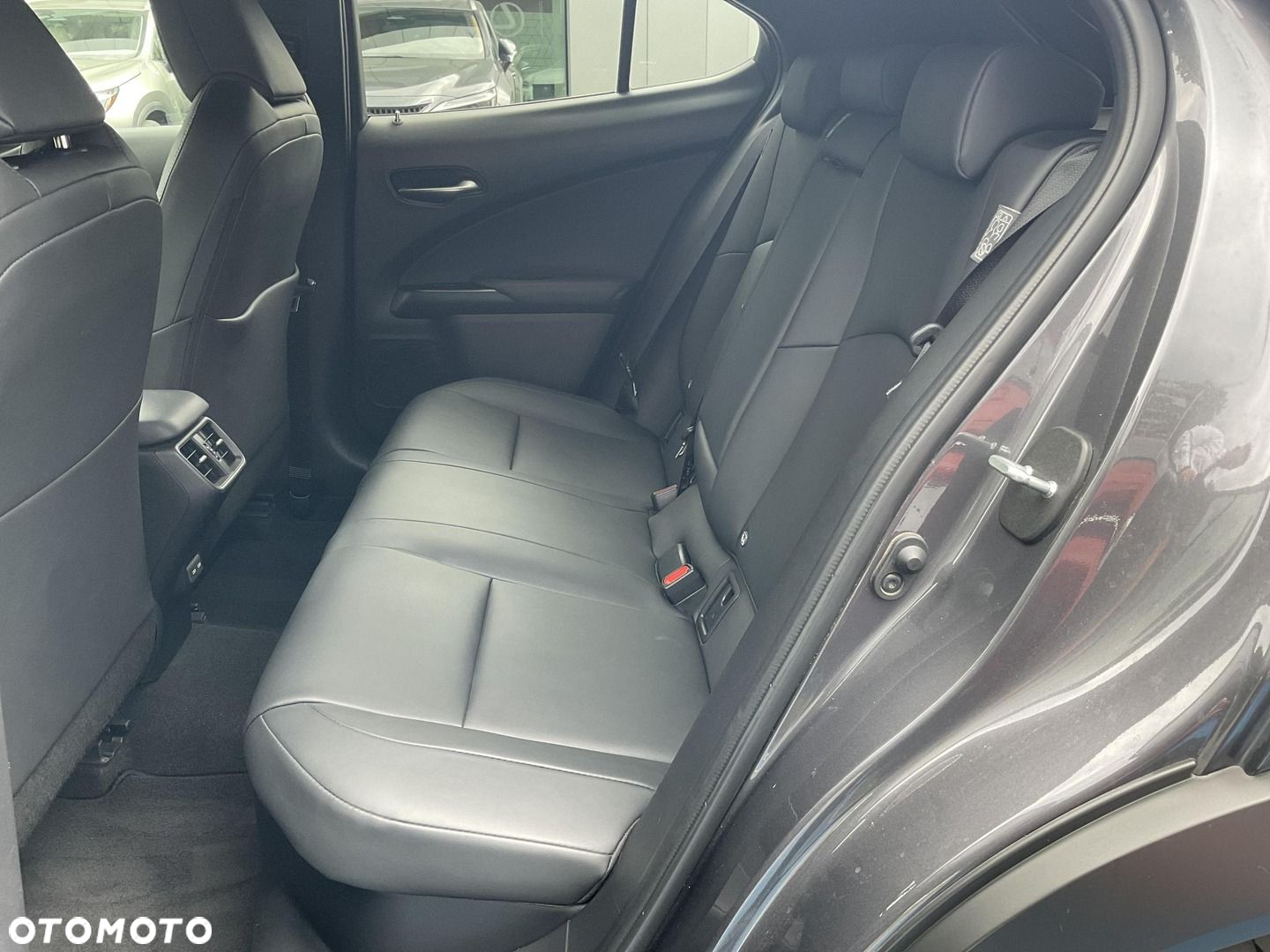Lexus UX - 17