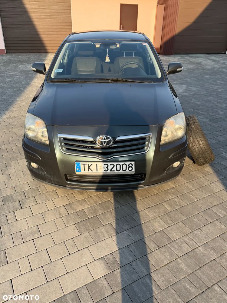 Toyota Avensis 2.0 D-4D - 2