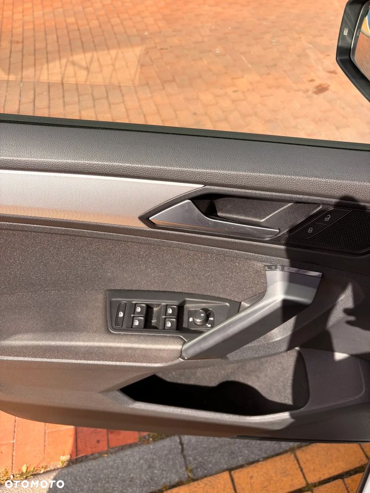 Volkswagen Tiguan - 9