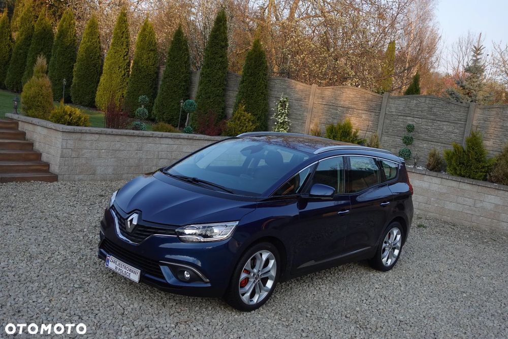 Renault Grand Scenic - 12