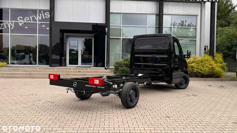 Mercedes-Benz Sprinter 319 CDI - 6