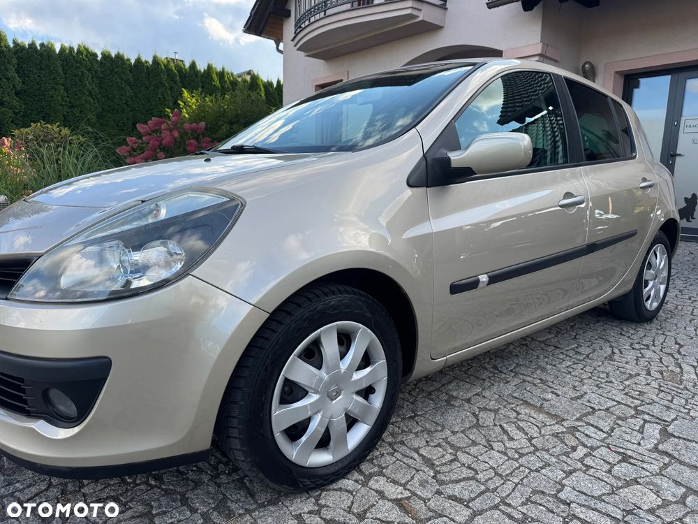 Renault Clio 1.6 16V Exception - 9