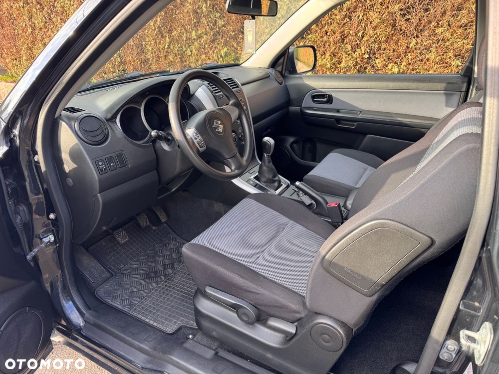 Suzuki Grand Vitara 1.6 - 9