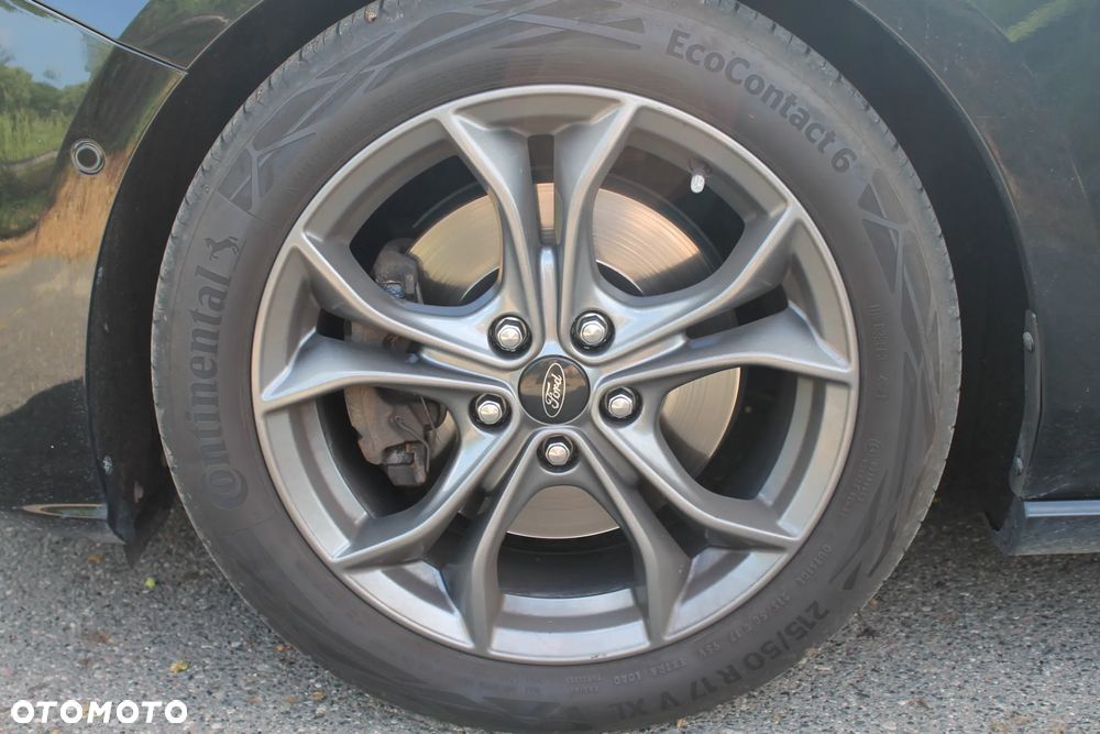 Ford Focus 1.5 EcoBlue Start-Stopp-System ST-LINE - 32