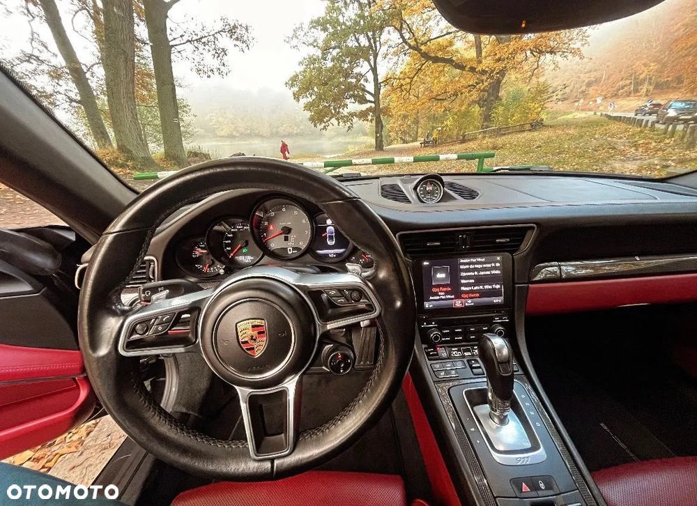 Porsche 911 Carrera 4S PDK Cabrio - 11