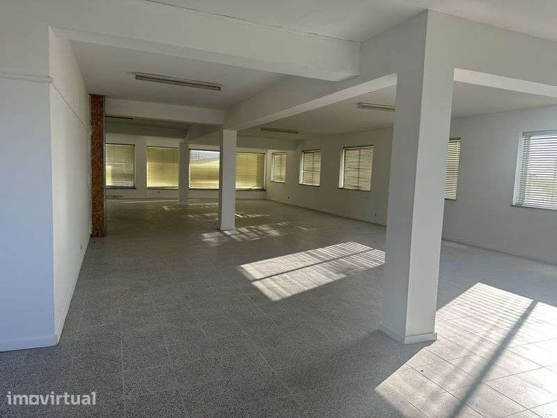 Arrenda-se loja comercial - Grande imagem: 2/8