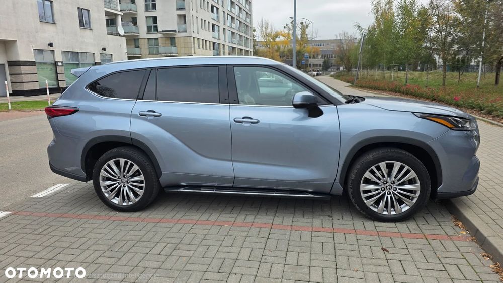 Toyota Highlander 2023 photo 2
