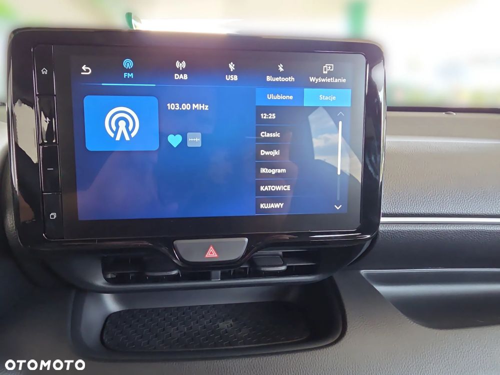 Toyota Yaris Hybrid 1.5 Style - 32