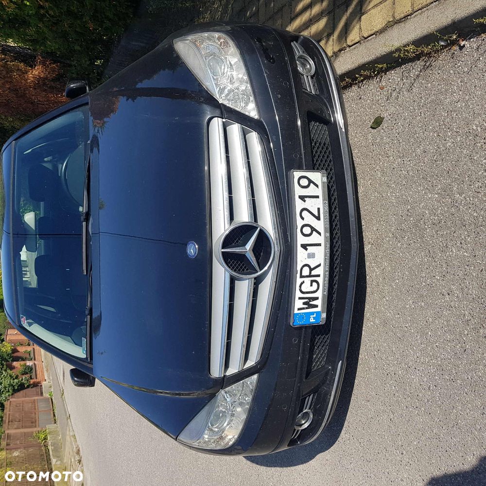Mercedes-Benz Klasa C 200 CGI BlueEFFICIENCY Avantgarde - 10