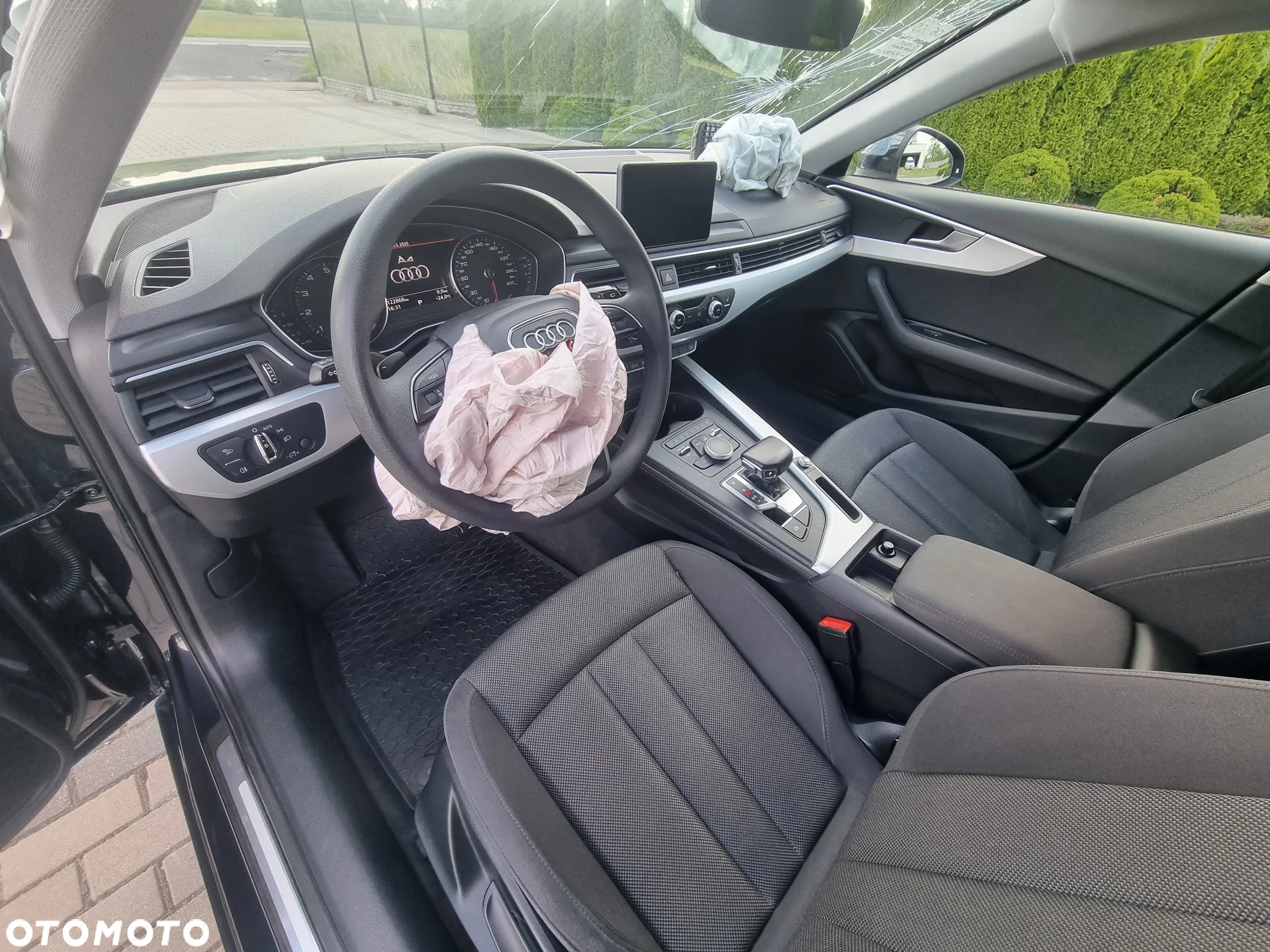 Audi A4 Avant 40 TFSI S tronic - 11