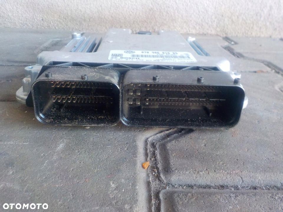 VW T5 2.5 TDI KOMPUTER STEROWNIK 070906016DS - 3