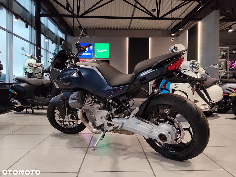 Moto Guzzi V100 Mandello - 4