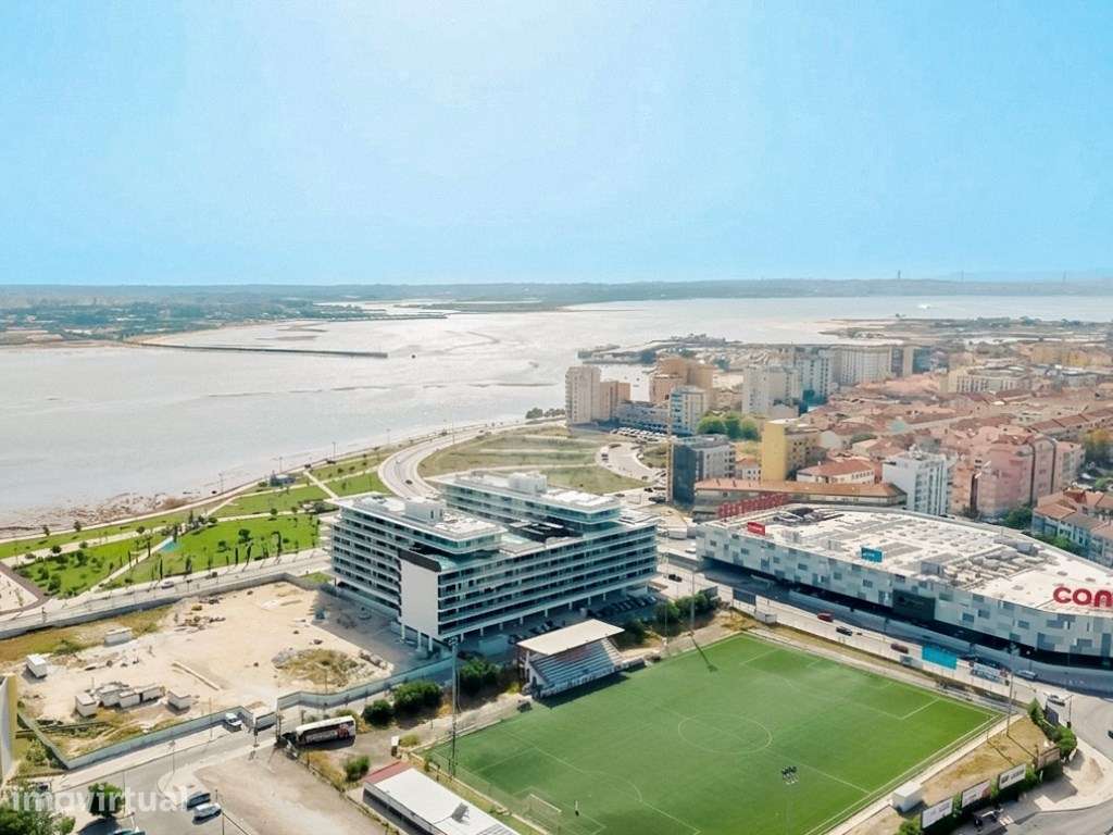 Apartamento T3 no Barreiro com vista para o rio, piscina e garagem - Grande imagem: 3/30