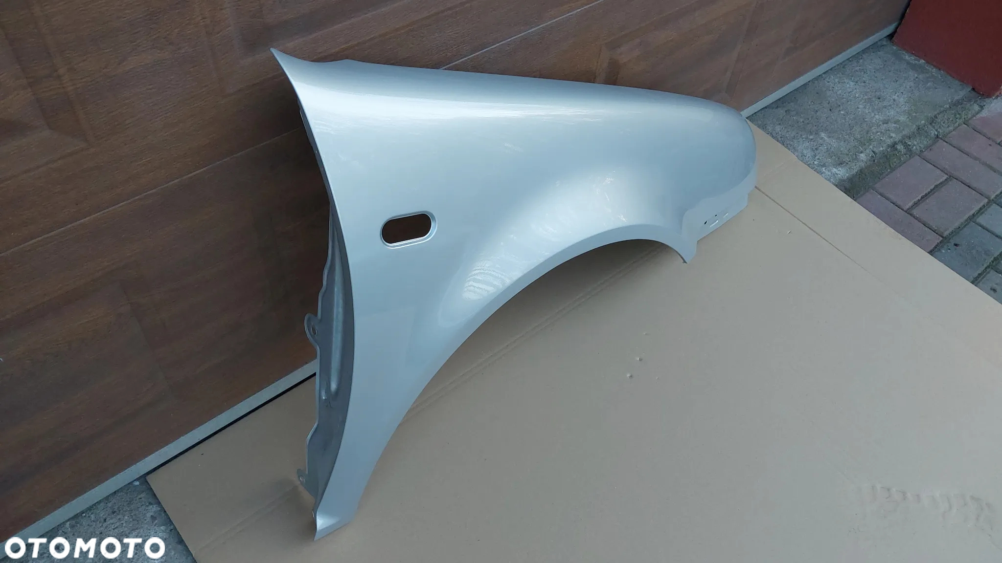 VW Bora 1998-2005 Błotnik Przód prawy  Przedni prawy LA7W Srebrny - 2
