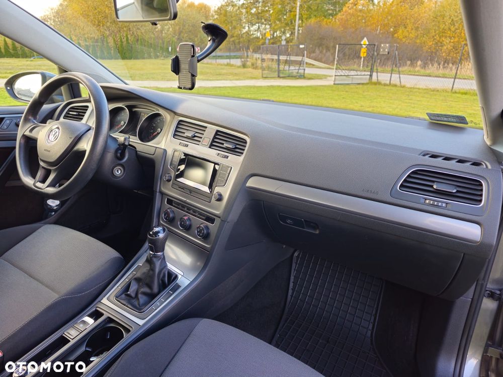 Volkswagen Golf - 4