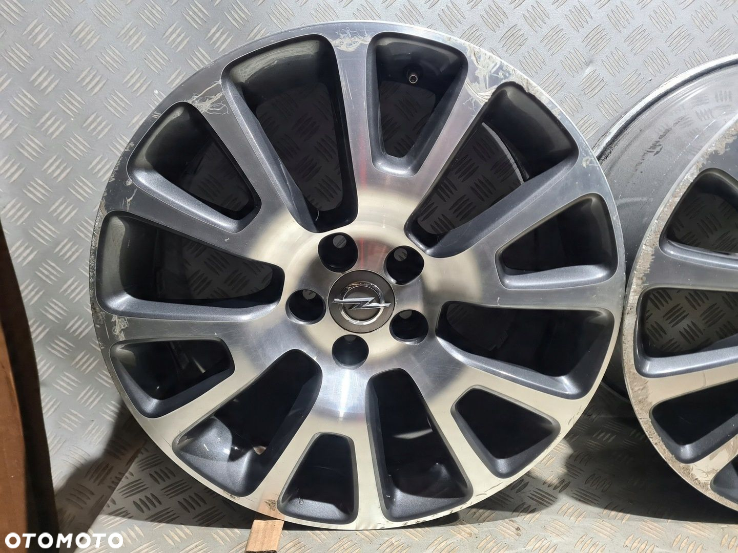 FELGI KOŁA 18 5X110 OPEL ASTRA H ZAFIRA B - 2