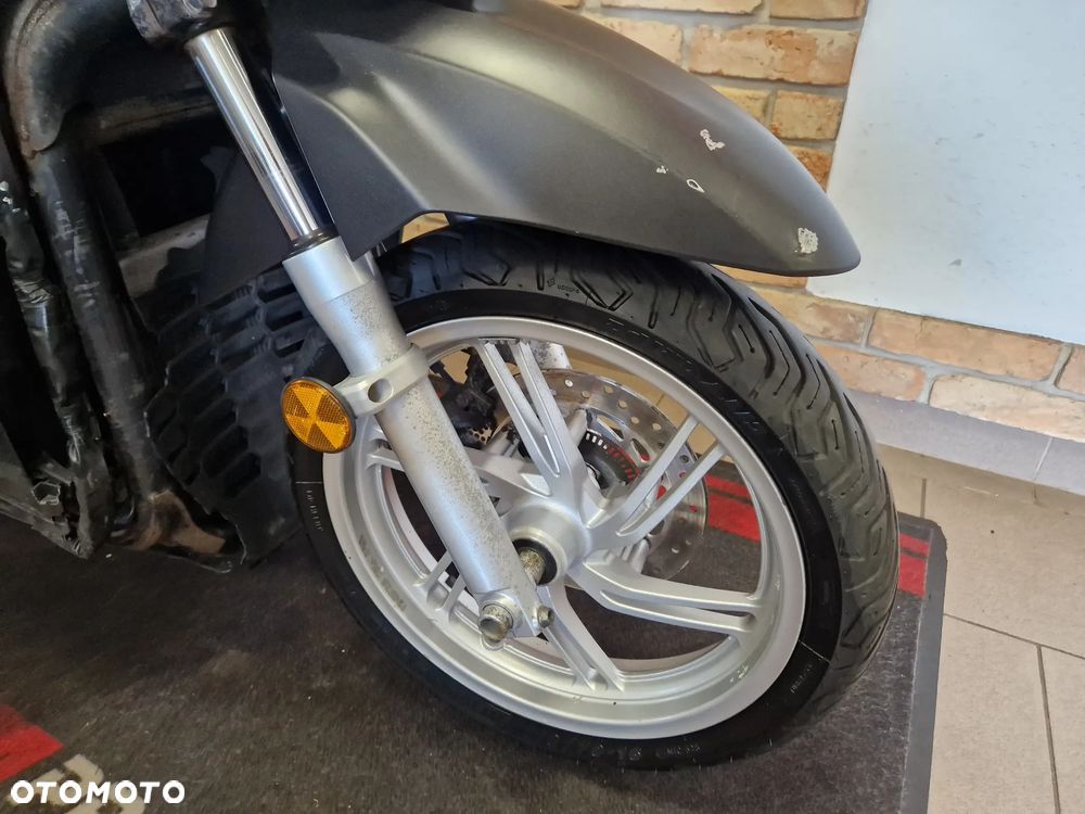 Honda SH - 17