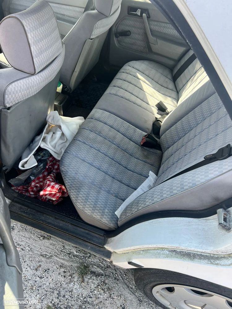 Mercedes-Benz A 190 - 4