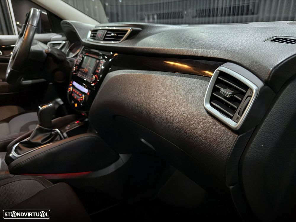 Nissan Qashqai 1.5 dCi N-Connecta DCT - 35