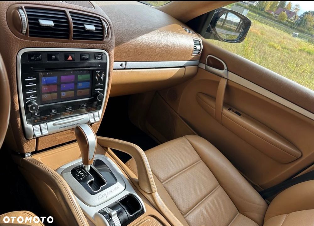 Porsche Cayenne - 18