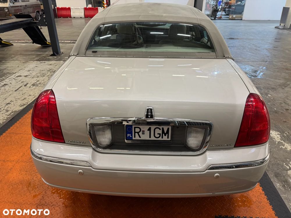 Lincoln Town Car 4.6 Signature - 15