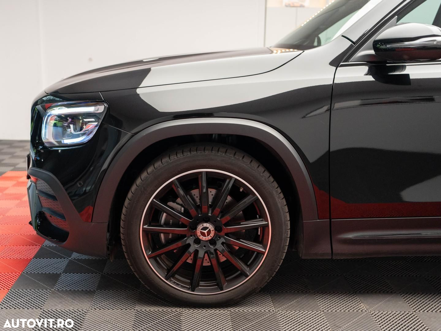 Mercedes-Benz GLB 250 4MATIC Aut. - 28
