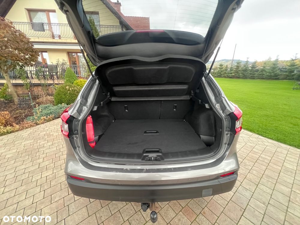 Nissan Qashqai 1.3 DIG-T N-Connecta - 14