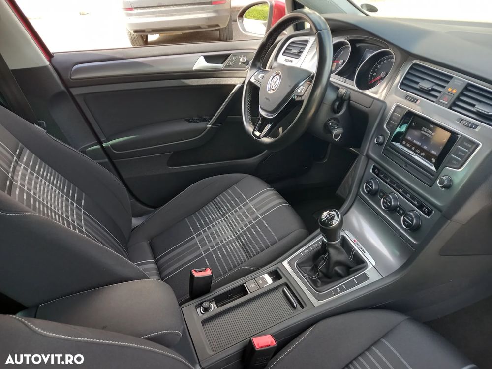 Volkswagen Golf 2.0 TDI 4Motion BlueMotion Technology Lounge - 6