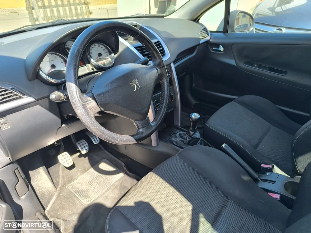 Peugeot 207 CC 1.6 HDi FAP - 19