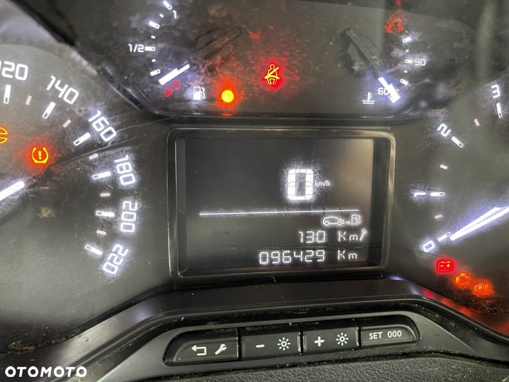 Toyota Proace City - 8
