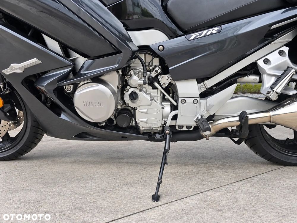 Yamaha FJR - 15