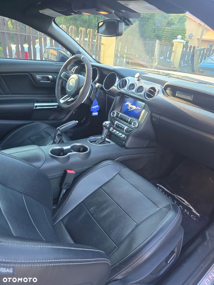 Ford Mustang - 20