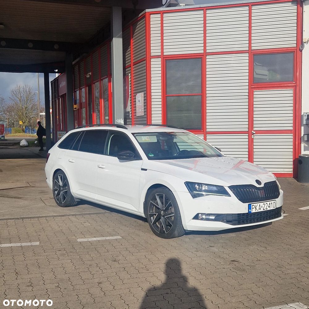 Skoda Superb 2.0 TDI Ambition DSG - 1