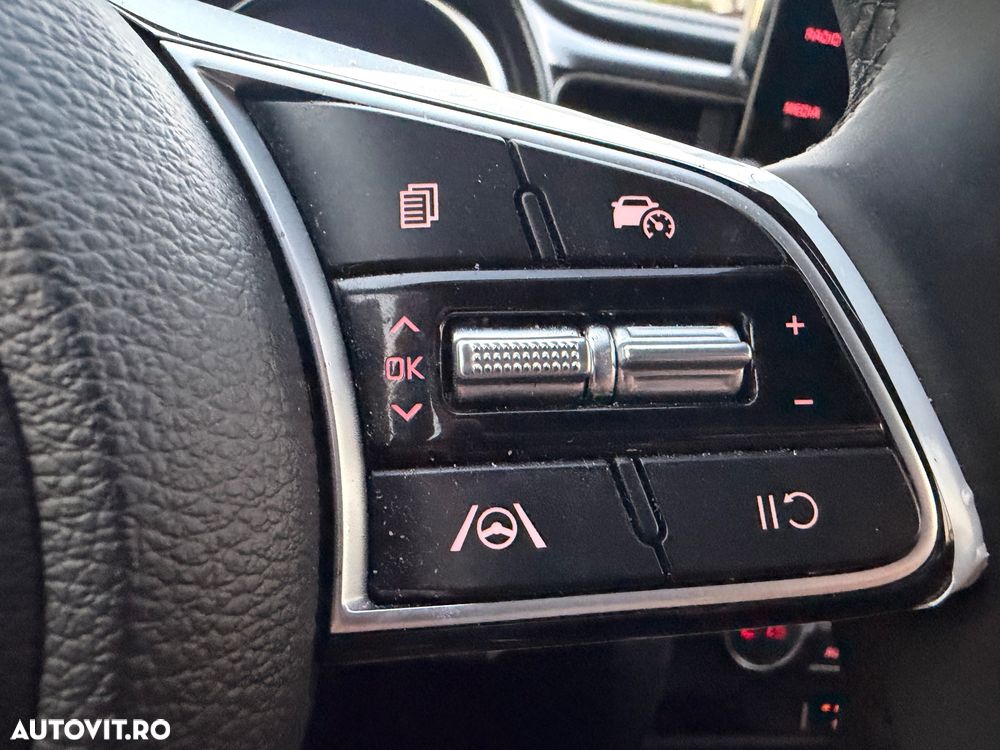 Kia XCeed 1.5 T-GDI 6MT MHEV Style - 14
