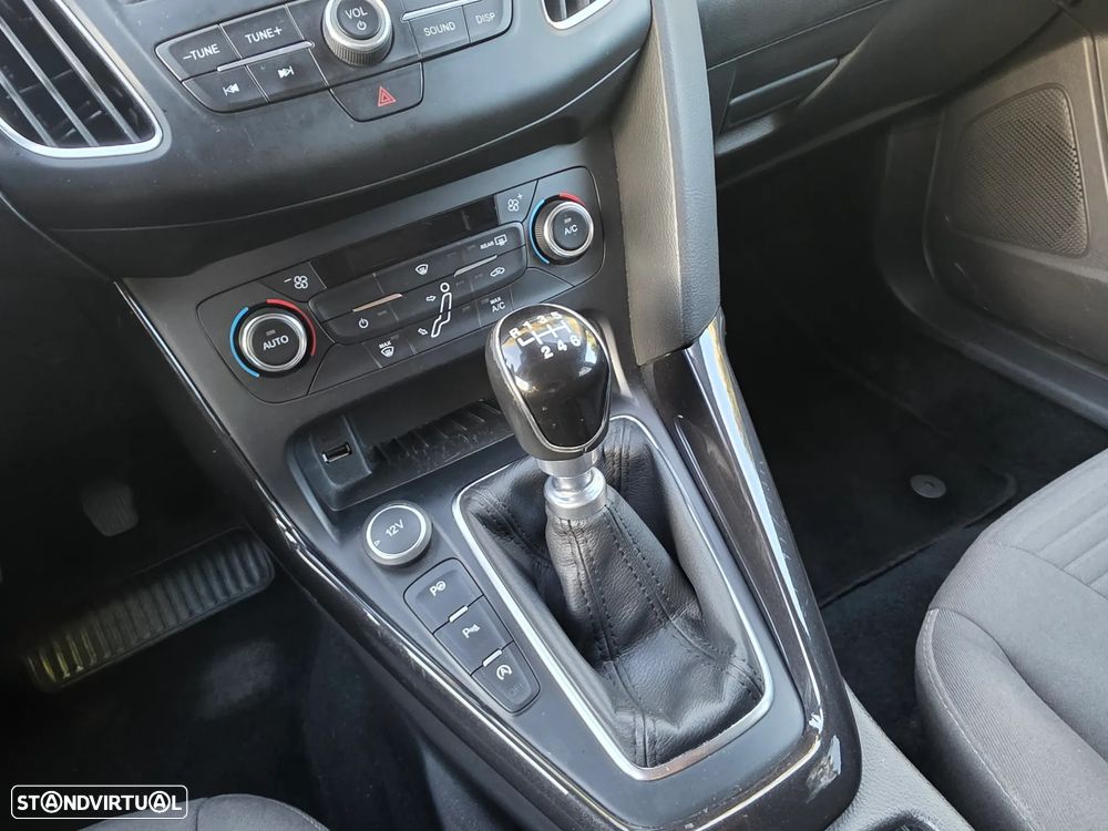 Ford Focus SW 1.5 TDCi Titanium - 11