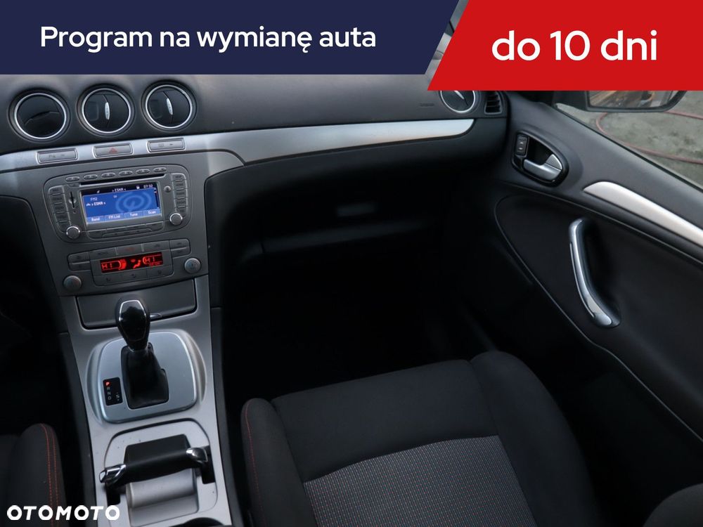 Ford S-Max - 10