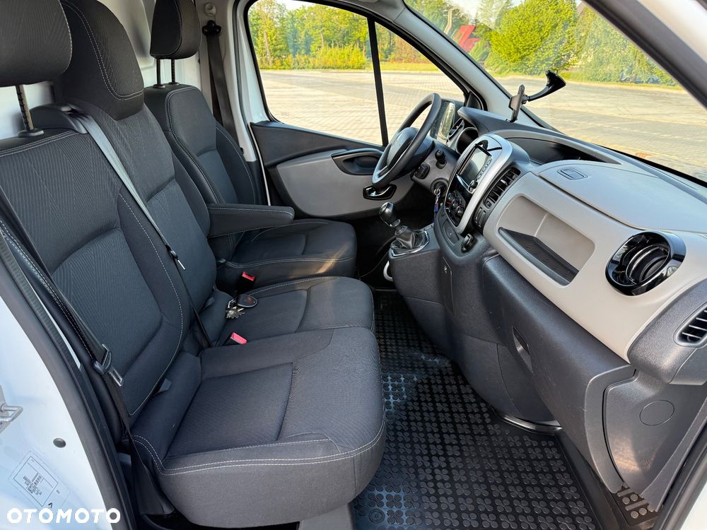 Renault Trafic - 17