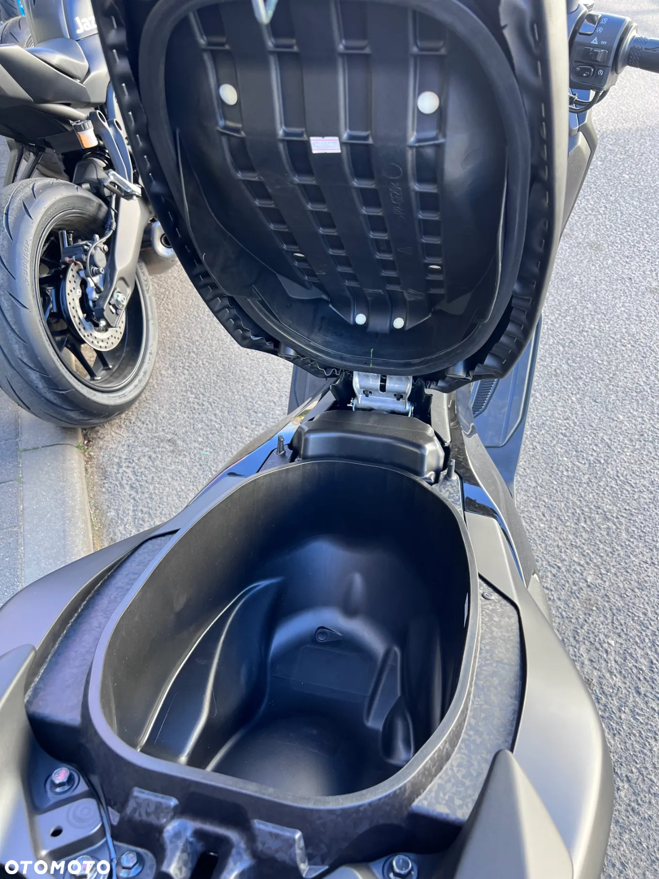 Yamaha NMAX - 27