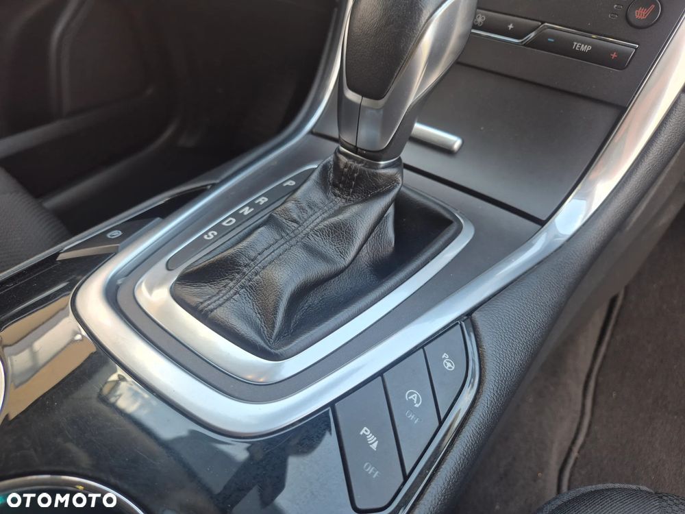 Ford S-Max - 19