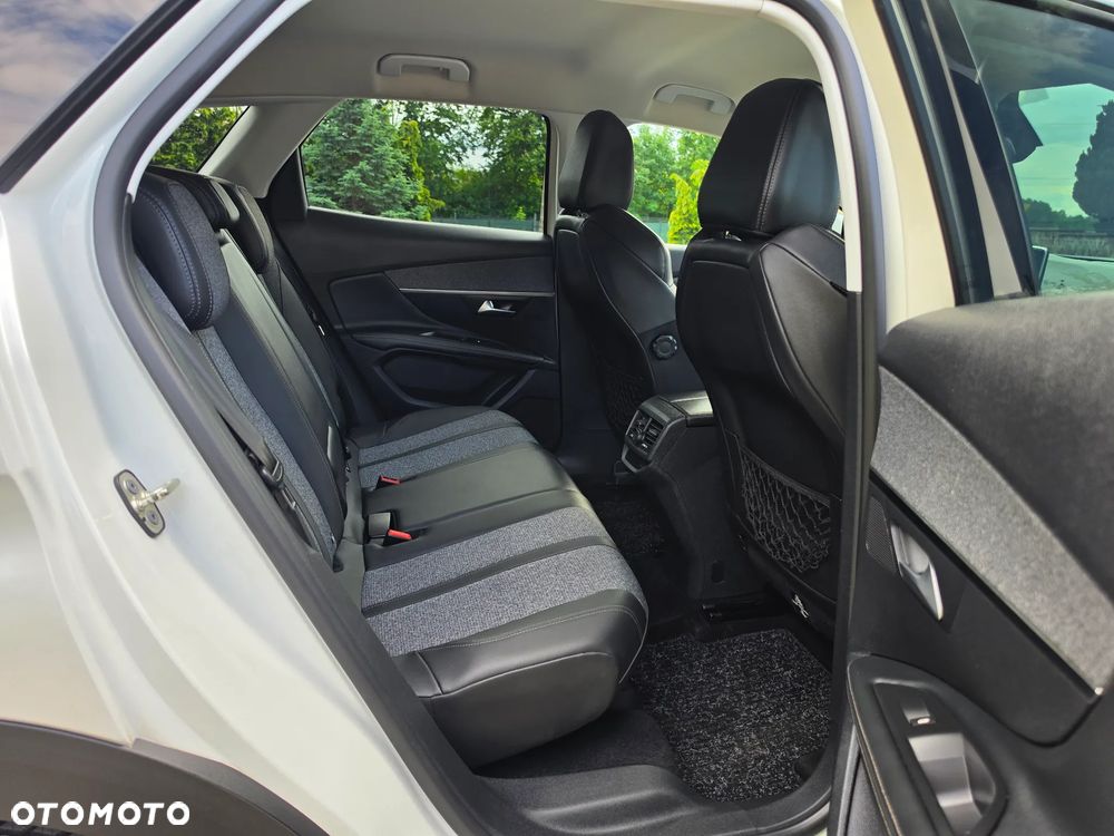 Peugeot 3008 BlueHDi 180 Stop & Start EAT8 Allure - 34