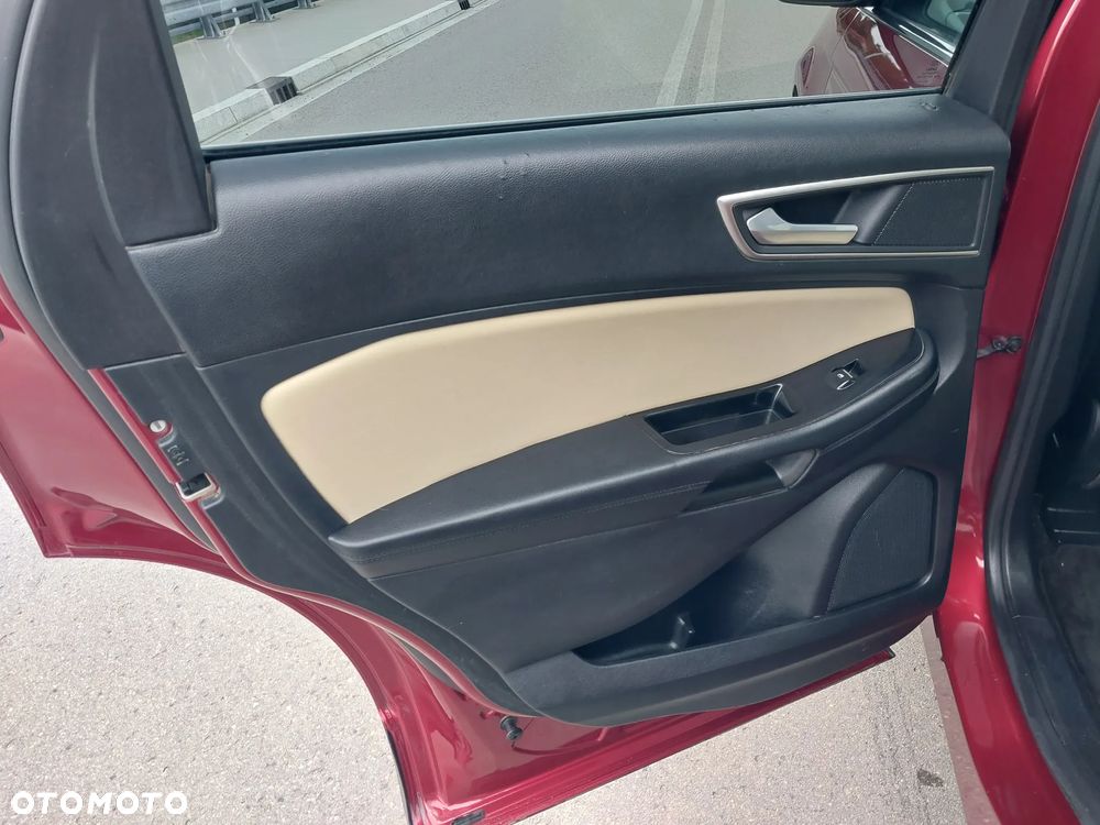 Ford Edge - 18