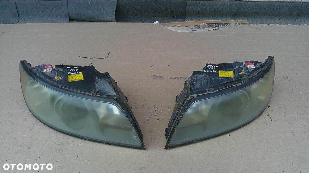 VOLVO V50 LAMPA PRZEDNIA LEWA!!! - 1