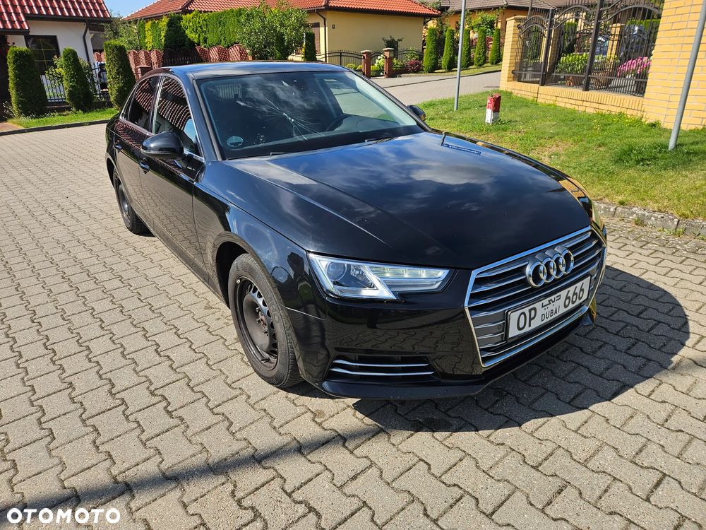 Audi A4 Limousine 2.0 TDI Design - 3