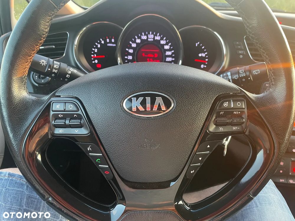 Kia Ceed 1.6 CRDi 128 ISG Dream-Team Edition - 13