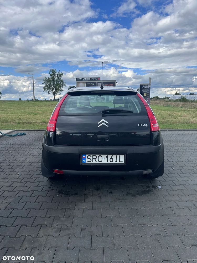 Citroën C4 1.4 16V X - 6